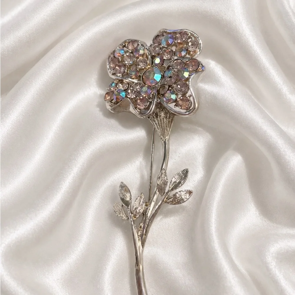 VTG Coro Aurora Borealis Rhinestones Leaf Leaves Poppy Flower Pin Brooch